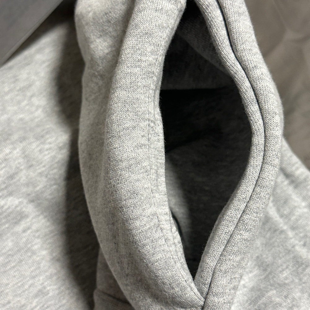 Fear of God ESSENTIALS FW24 Light Heather Gray Hoodie Size XS NWT - Picture 5 of 6
